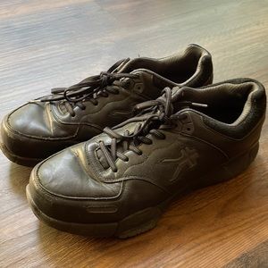 Kuru Kinetic sneakers